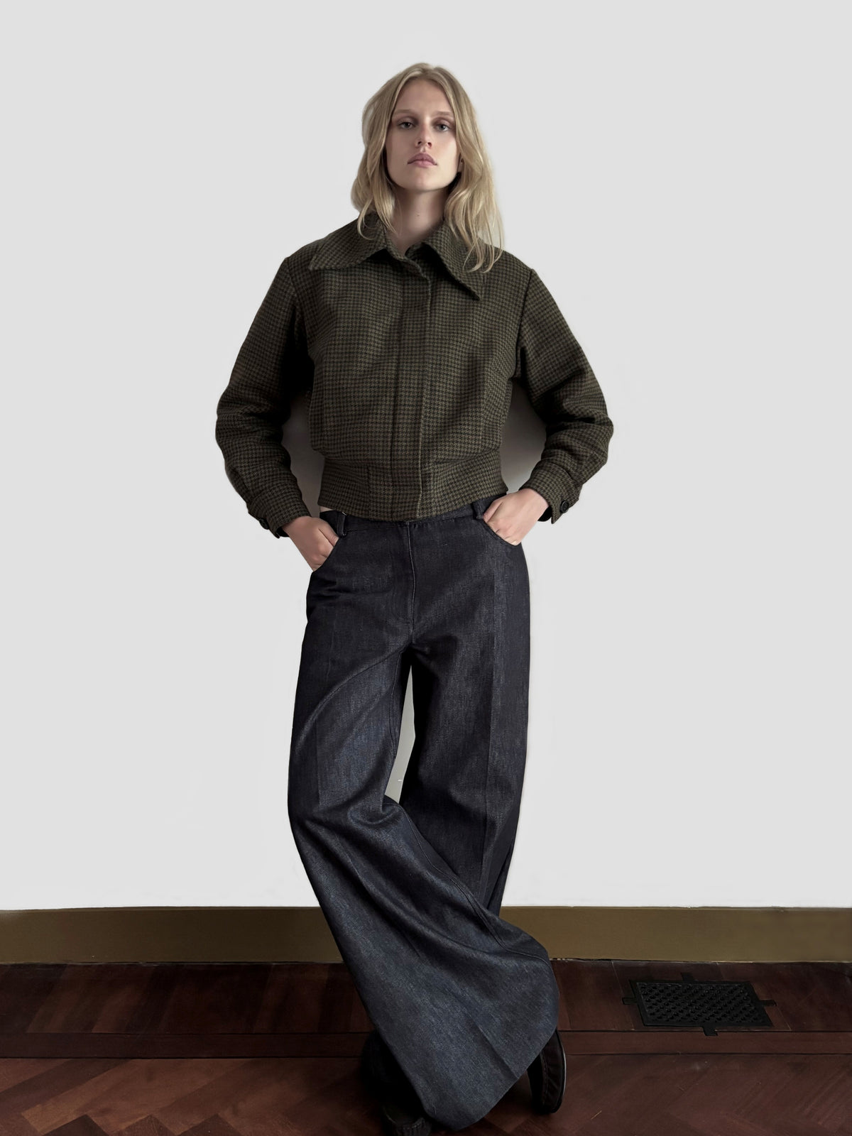 bomber jacket wool in dull gold
