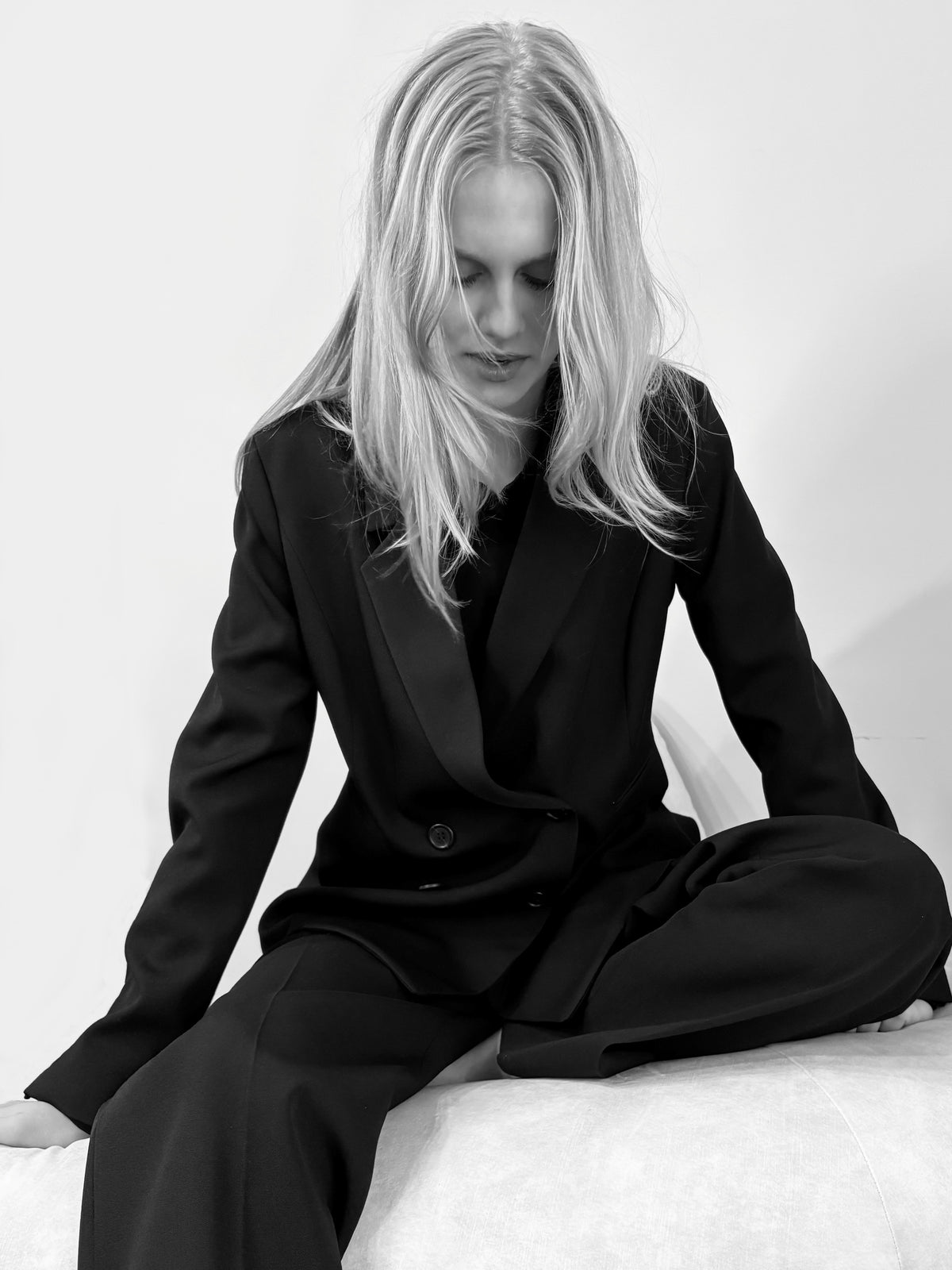 double-breasted blazer in black